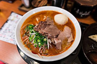 《赛博朋克2077》资料片不登陆旧主机 XB1限量捆绑包玩家将获补偿